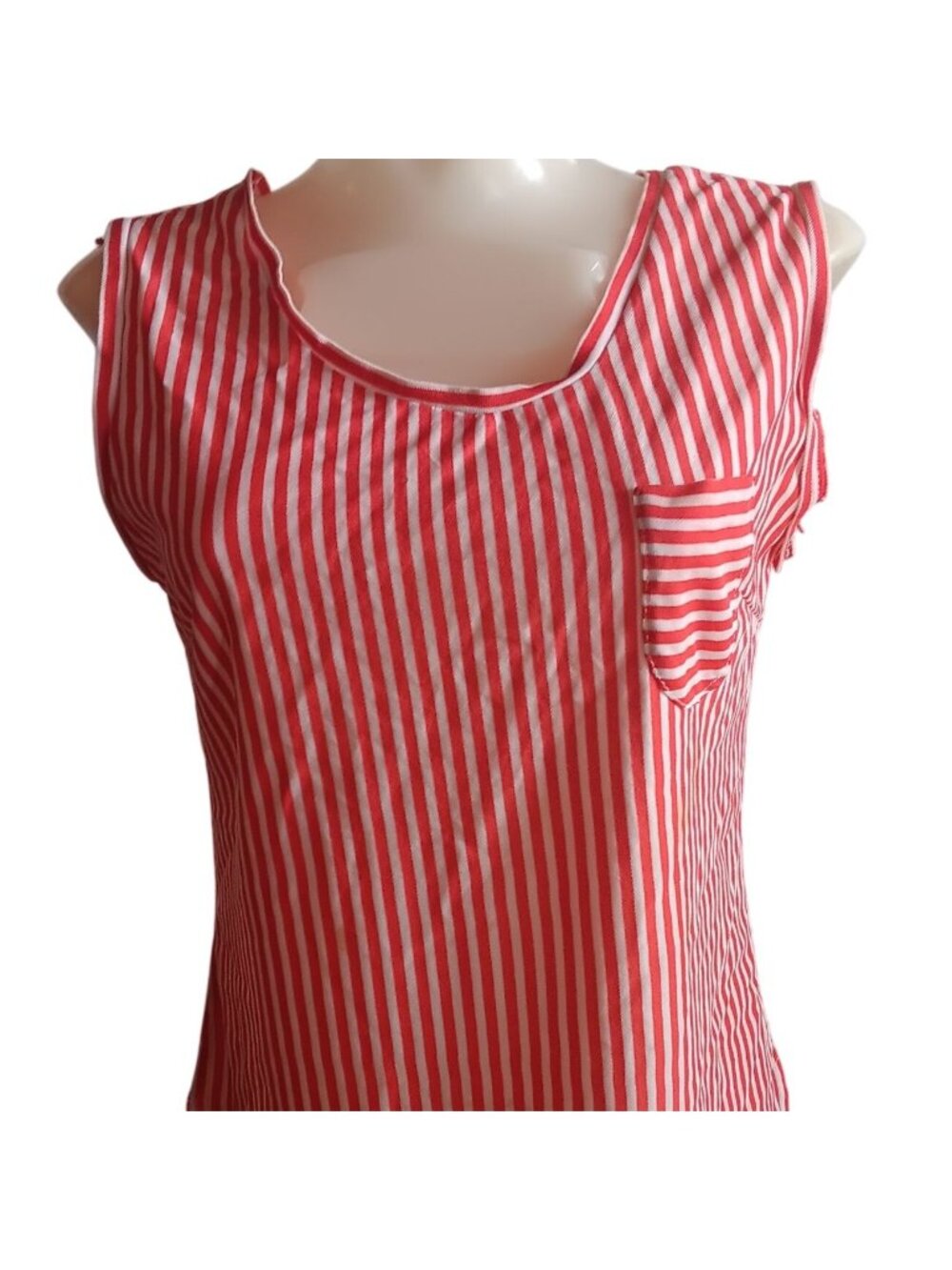 Candy Stripe Vintage 1970's Large Sleeveless Top Red White Pocket Stretch